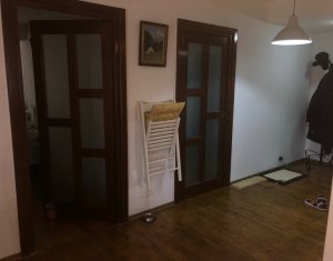 Appartement 3 chambres à louer dans Floresti