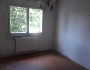 Appartement 4 chambres à vendre dans Cluj-napoca, zone Manastur