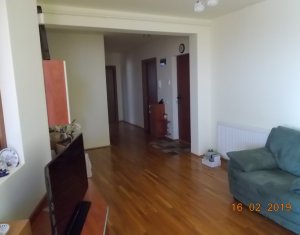Appartement 4 chambres à vendre dans Cluj-napoca, zone Buna Ziua