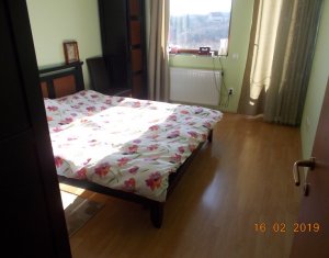Appartement 4 chambres à vendre dans Cluj-napoca, zone Buna Ziua