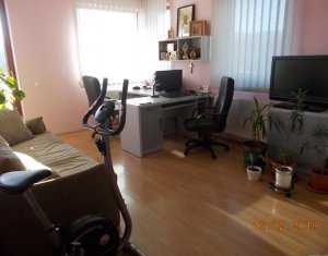 Appartement 4 chambres à vendre dans Cluj-napoca, zone Buna Ziua