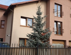 , 200m2 dans Cluj-napoca, zone Manastur