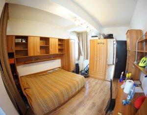 Appartement 3 chambres à louer dans Cluj-napoca, zone Plopilor