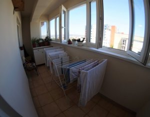 Appartement 3 chambres à louer dans Cluj-napoca, zone Zorilor