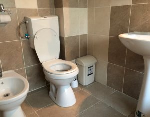 Appartement 3 chambres à louer dans Cluj-napoca, zone Zorilor