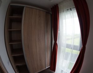 Maison 4 chambres à louer dans Cluj-napoca, zone Europa