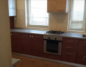Maison 4 chambres à louer dans Cluj-napoca, zone Europa