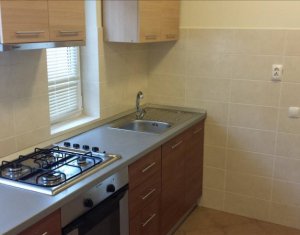 Maison 4 chambres à louer dans Cluj-napoca, zone Europa
