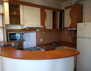 Appartement 3 chambres à louer dans Cluj-napoca, zone Centru