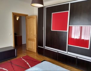 Appartement 3 chambres à louer dans Cluj-napoca, zone Centru