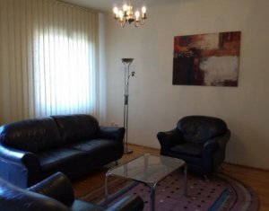 Appartement 3 chambres à louer dans Cluj-napoca, zone Centru