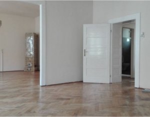 Bureau à louer, 60m2 dans Cluj-napoca, zone Centru