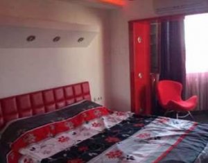 Appartement 3 chambres à louer dans Cluj-napoca, zone Marasti