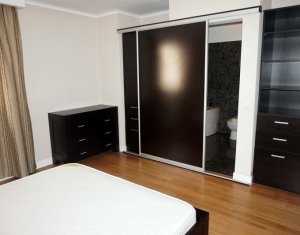 Appartement 3 chambres à louer dans Cluj-napoca, zone Zorilor