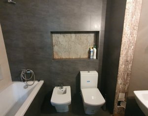Appartement 3 chambres à louer dans Floresti