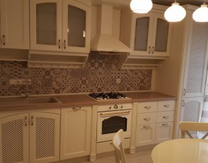 Appartement 4 chambres à louer dans Cluj-napoca, zone Andrei Muresanu