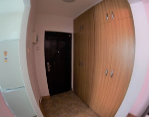 Appartement 3 chambres à louer dans Cluj-napoca, zone Manastur