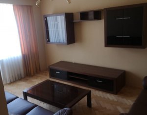 Appartement 3 chambres à louer dans Cluj-napoca, zone Centru