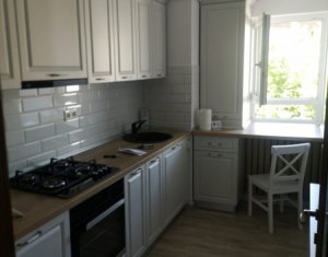 Appartement 3 chambres à louer dans Cluj-napoca, zone Centru