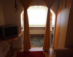 Appartement 3 chambres à louer dans Cluj-napoca, zone Zorilor