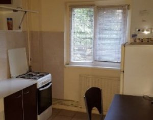 Appartement 3 chambres à louer dans Cluj-napoca, zone Marasti
