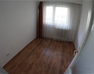 Appartement 4 chambres à louer dans Cluj-napoca, zone Manastur
