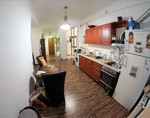 Appartement 4 chambres à louer dans Cluj-napoca, zone Centru