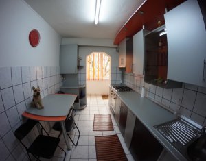 Appartement 3 chambres à louer dans Cluj-napoca, zone Manastur
