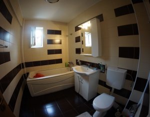 Appartement 3 chambres à louer dans Cluj-napoca, zone Buna Ziua