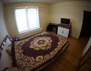 Appartement 3 chambres à louer dans Cluj-napoca, zone Buna Ziua
