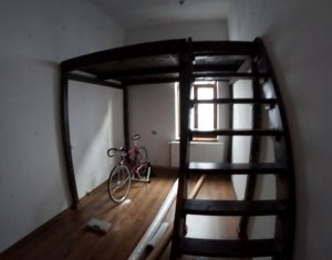 Lakás 4 szobák kiadó on Cluj-napoca, Zóna Centru