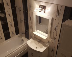 Appartement 3 chambres à louer dans Cluj-napoca, zone Marasti