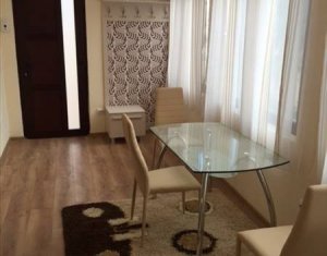 Appartement 3 chambres à louer dans Cluj-napoca, zone Centru