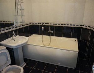 Appartement 5 chambres à louer dans Cluj-napoca, zone Centru