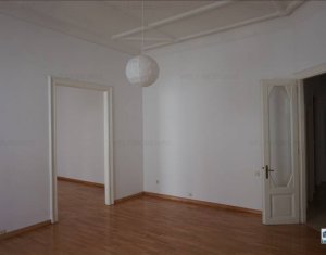 Appartement 5 chambres à louer dans Cluj-napoca, zone Centru