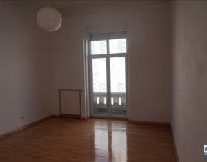 Appartement 5 chambres à louer dans Cluj-napoca, zone Centru