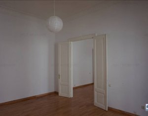 Appartement 5 chambres à louer dans Cluj-napoca, zone Centru