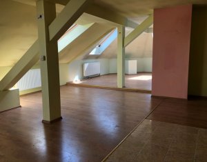 Lakás 4 szobák kiadó on Cluj-napoca, Zóna Centru