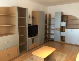 Appartement 3 chambres à louer dans Cluj-napoca, zone Manastur