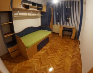 Appartement 4 chambres à louer dans Cluj-napoca, zone Zorilor
