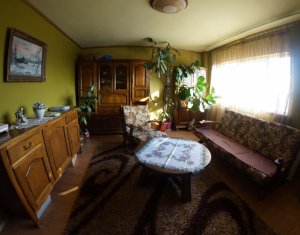 Appartement 4 chambres à louer dans Cluj-napoca, zone Marasti