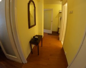 Appartement 3 chambres à louer dans Cluj-napoca, zone Centru