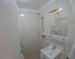 Appartement 3 chambres à louer dans Cluj-napoca, zone Buna Ziua