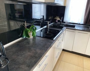Appartement 3 chambres à vendre dans Cluj-napoca, zone Buna Ziua