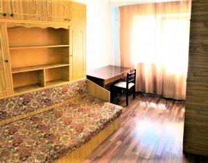 Appartement 3 chambres à vendre dans Cluj-napoca, zone Intre Lacuri