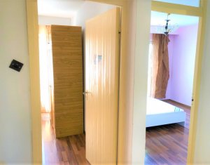 Appartement 3 chambres à vendre dans Cluj-napoca, zone Intre Lacuri