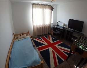 Maison 5 chambres à louer dans Cluj-napoca, zone Intre Lacuri