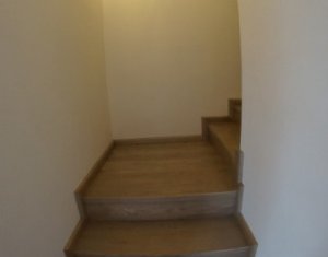 Maison 5 chambres à louer dans Cluj-napoca, zone Intre Lacuri