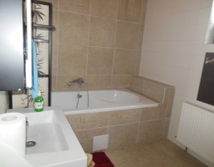 Maison 5 chambres à louer dans Floresti
