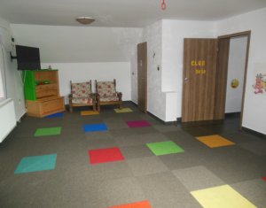 Maison 5 chambres à louer dans Floresti